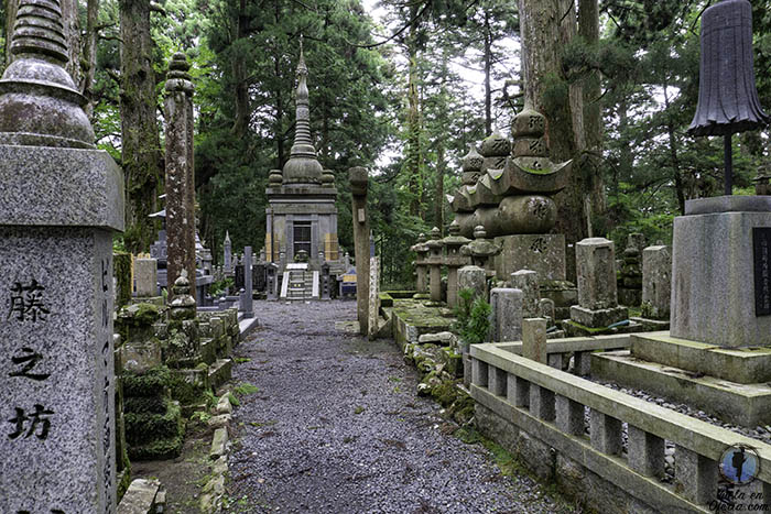 Qué ver cementerio Okunoin Koyasan